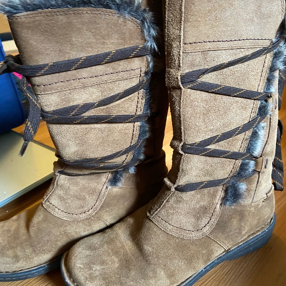 Clark’s Avington Hayes Tan Boots